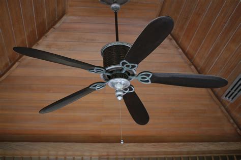 mount ceiling fan without electrical box